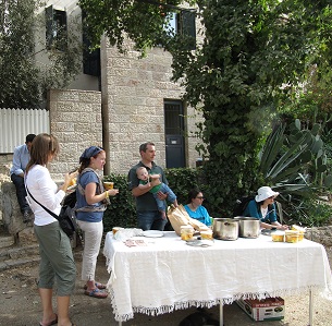 ScavengerHunt2VillageGreen