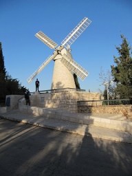 Mishkenot Sha'ananim Windmill, 2013